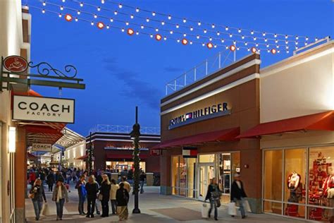 coach philadelphia premium outlets